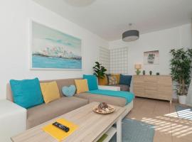 Lovely Spacious Apartment in San Isidro Tenerife，位于圣伊西德罗的酒店