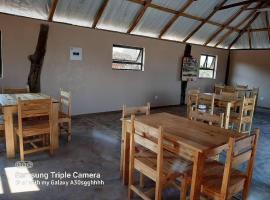 Inkwazi Getaway Lodge，位于曼齐尼的酒店