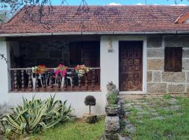 CASA RURAL DE 300 AÑOS CON SILENCIO y TRANQUILIDAD，位于蓬特亚雷亚斯的酒店