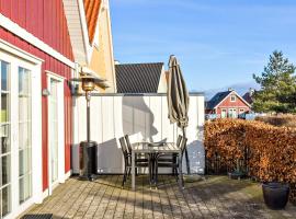 Beautiful Home In Brenderup Fyn，位于布罗的酒店