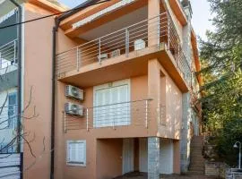 Gorgeous Home In Njivice With Kitchen