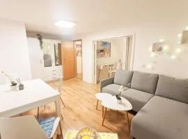 H6 -Urlaubsmagie- Wohnung für 3 mit Pool & Terrasse