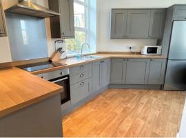 CLITHEROE TOWN CENTRE MODERN 2 BED APARTMENT，位于克利夫罗的酒店