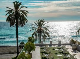 Hôtel Vendôme Menton，位于芒通的酒店