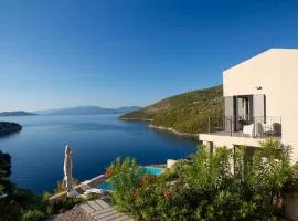 Villa Kastos - Stylish Luxury Villa with Direct Sea Access