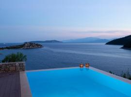 Villa Kalamos - Modern Villa in Sivota Bay with Direct Access to Sea，位于塞沃塔的酒店