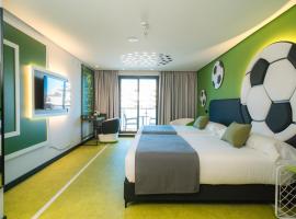 Hotel Magic Sports 4，位于奥罗佩萨德尔马的酒店
