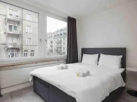 Urban Oasis with Queen Bed and View BE-28