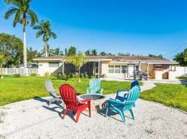 Riverside Retreat: Deck Bar, FirePit, Boat Parking