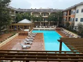 Hill Country Galleria Getaway