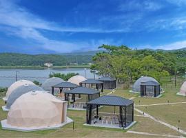 Glamping Base IZUMO "Lakeside Hot Spring Hotel Kun - Vacation STAY 42025v，位于出云市的露营地