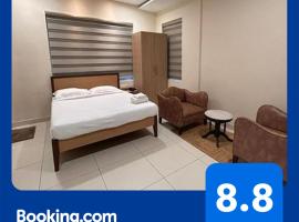 FabHotel Prime AM Suites Near Yashoda Hospital，位于海得拉巴天堂环附近的酒店