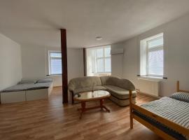 Apartmány Pražská，位于拉贝河畔乌斯季的酒店