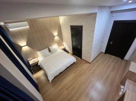 ARLAN PLAZA HOTEL，位于阿拉木图的酒店