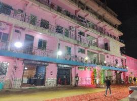 Hotel Shobha，位于Rāmgarh的Spa酒店