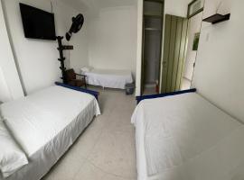Hotel California Tropical，位于拉特瓦伊达的酒店