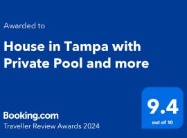 House in Tampa with Private Pool and more，位于坦帕坦帕大奖赛附近的酒店