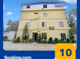 OYO Flagship Dm2 Resort，位于Kola的酒店