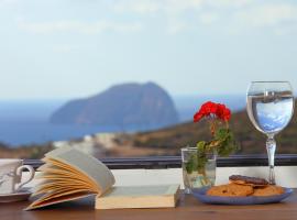 Villa Spilies Kythira，位于凯瑟拉的带停车场的酒店