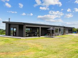 Mangawhai Magic - Mangawhai Heads Holiday Home，位于芒阿法埃的酒店