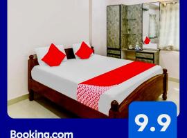 OYO Flagship 81201 Sls Luxury Suites，位于维沙卡帕特南的酒店