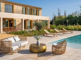 Luxury Villa Can Xanet，位于阿尔库迪亚的豪华酒店