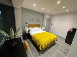 Letzi Premium Cozy Retreat Private En-Suite Rooms, Harrow