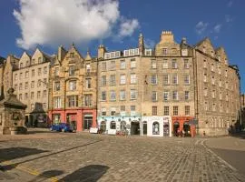 West Bow Apartment