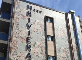 Hotel Riviera B&B，位于米萨诺阿德里亚蒂科的酒店