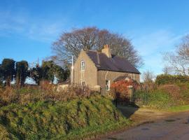 Knockanree Cottage-Quiet, tranquil country hideaway，位于阿沃卡的乡村别墅