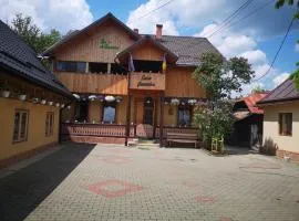 Casa bunicilor cu dor de Bucovina