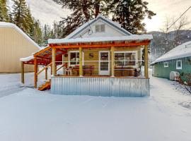 Powder Peak Paradise，位于华莱士的酒店