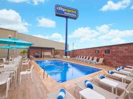 City Express by Marriott Tampico Altamira，位于弗朗西斯科将军哈维尔米纳国际机场 - TAM附近的酒店