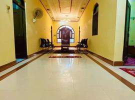 K.G.N guest house，位于Sultānpur的酒店