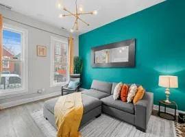 Wicker Park Apartment, The Chicago Experience