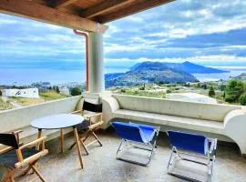 Scirocco Eolie with sea view!