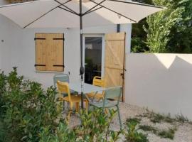 Guest house en Provence，位于Roaix的度假屋