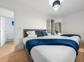 Modern Stylish 2 bedroom apartment in the heart of Potters Bar，位于波特斯巴的酒店