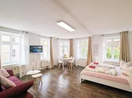 Urlaubsmagie - Ferienwohnung Forellensprung - Sauna & Saisonaler Pool - F2