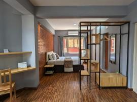Nyadha House Bed & Breakfast，位于帕坦的酒店