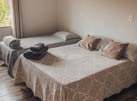 Hostel Network - Quartos Privativos，位于阿纳波利斯的酒店