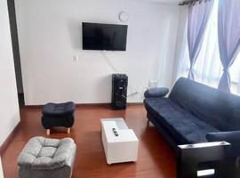 Apto cómodo en conjunto 1 piso parqueadero，位于索加莫索的公寓