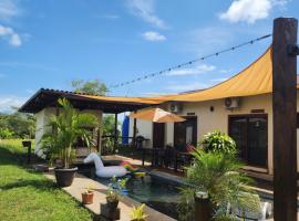 Catalina Cabins，位于圣卡塔利娜岛的带泳池的酒店