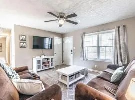 Fayetteville Home Away from Home, Pet Friendly