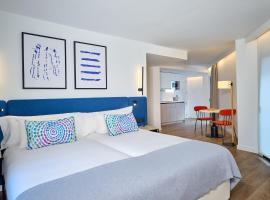 Apartamentos Luna Suites Granada，位于格拉纳达的酒店