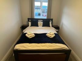Brand new one bedroom flat in Kidlington, Oxfordshire，位于基德灵顿的酒店