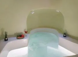Santorini Oasis- Cave House
