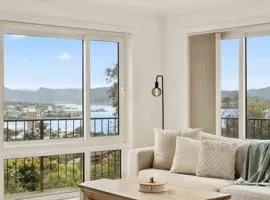 Lovely 2 Bed Home with views
