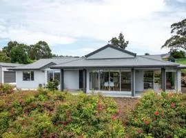 The Rest Retreat Getaway 15 Mins to CBD 3 Bed