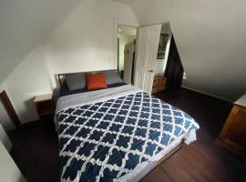 Private Loft 5 min away from LGA